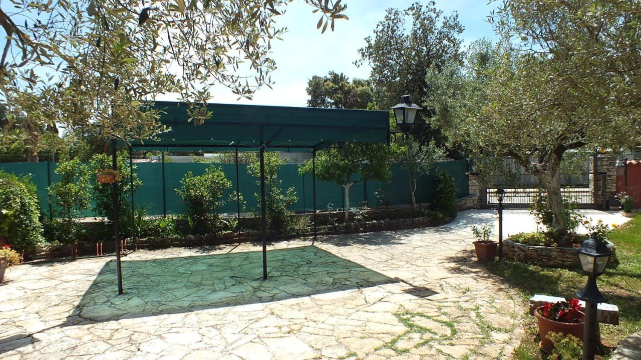 로비니 Casa Terren Grande 빌라 외부 사진