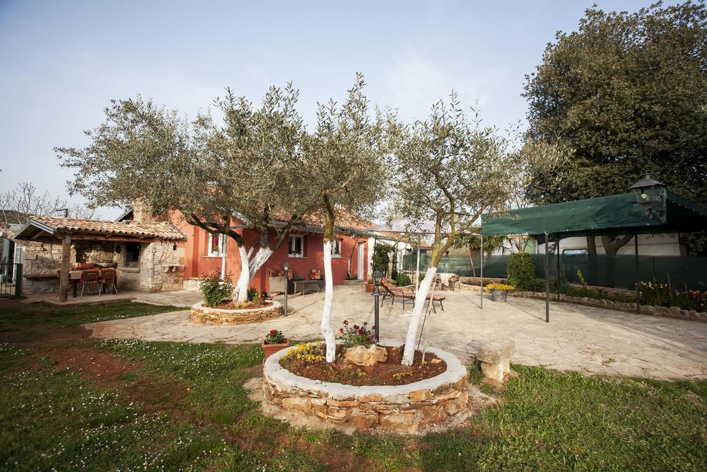 로비니 Casa Terren Grande 빌라 외부 사진